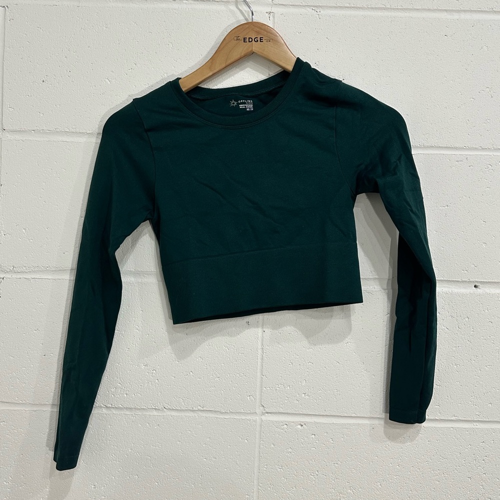 Offline by Aerie Dark Green Long Sleeve Crop Top | XS